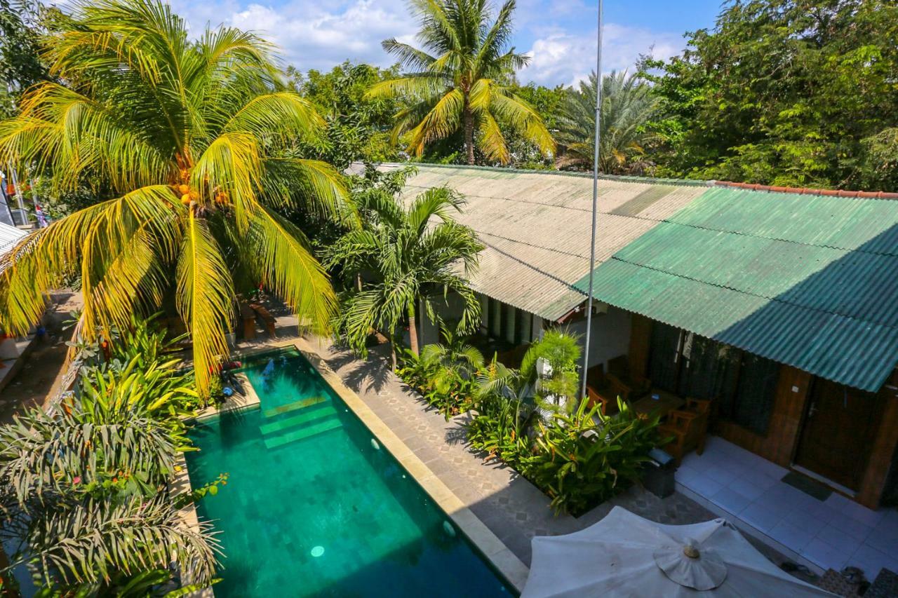 Oyo 1322 Mentari Homestay Gili Trawangan Exterior foto