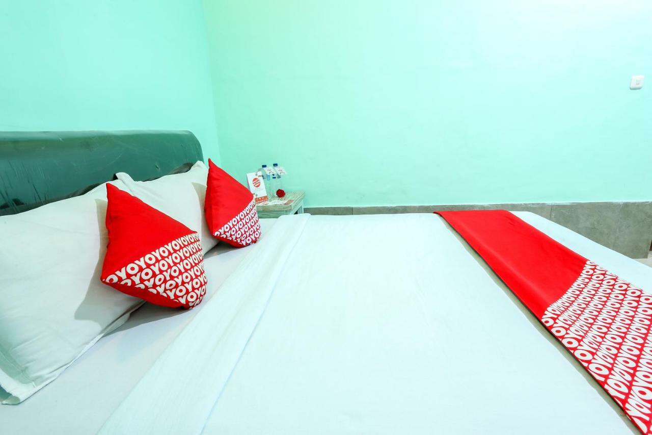 Oyo 1322 Mentari Homestay Gili Trawangan Exterior foto